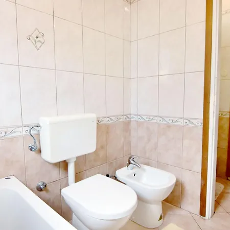 Zwei-zimmer-wohnung In Der Naehe Des Meeres By Interhome Lejlighed *