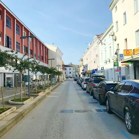 Zwei-zimmer-wohnung In Der Naehe Des Meeres By Interhome Appartamento